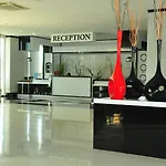 Kum Hotel 5*