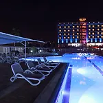 Kum Hotel