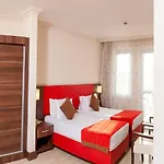 Kum Hotell Side