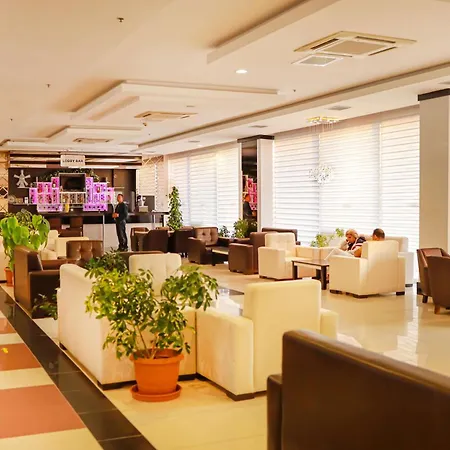 Kum Hotel Side