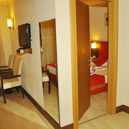 Kum Hotel